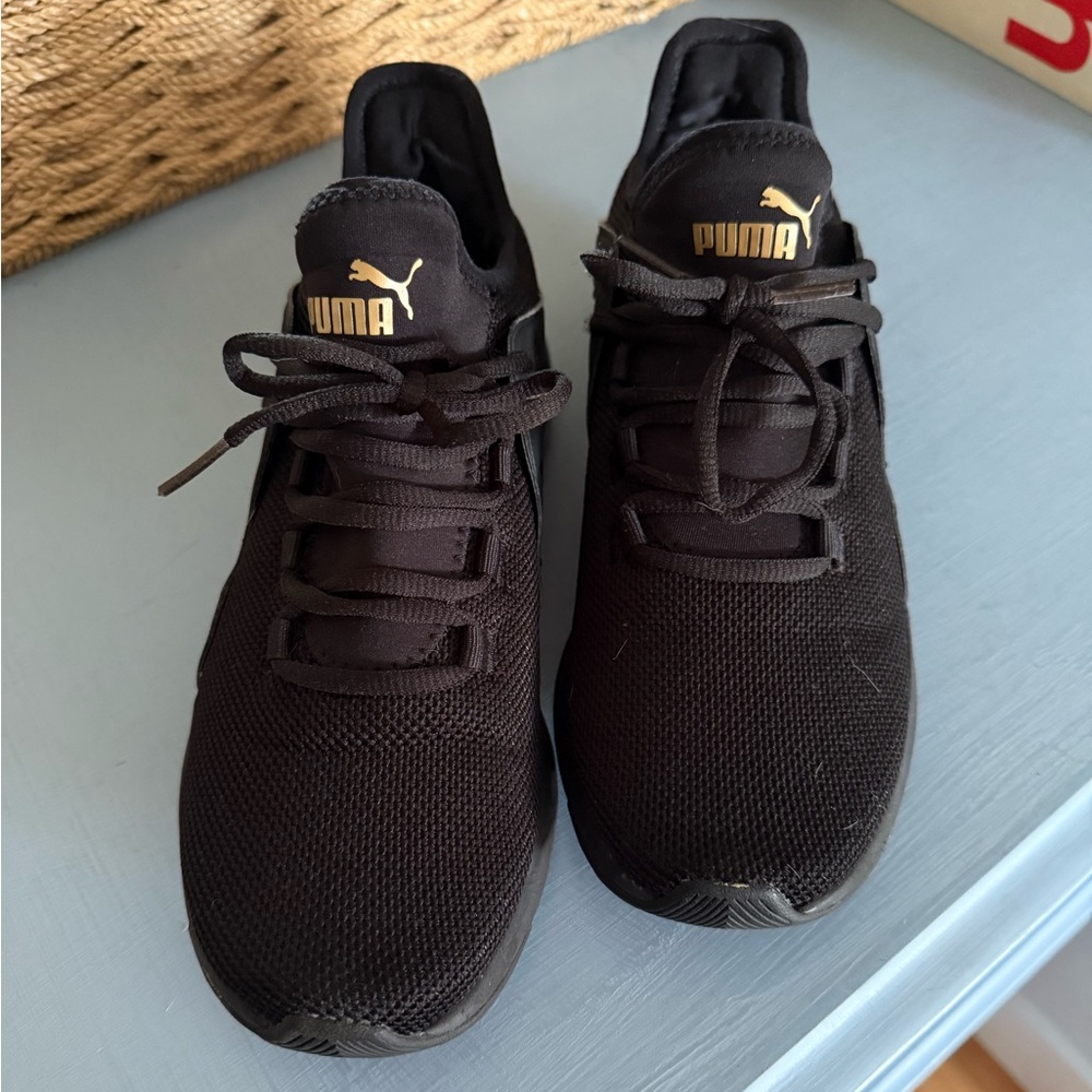 Puma Axelion Womens Black Mesh Lace Up Athletic Running Shoes